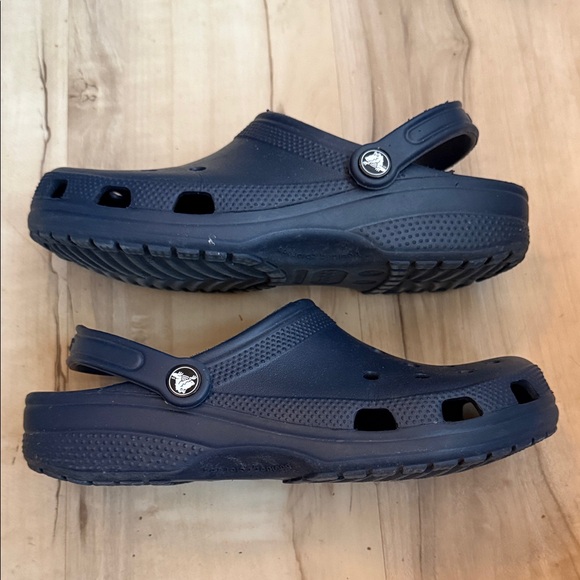 CROCS Classic Navy Blue Clogs - Picture 7 of 7